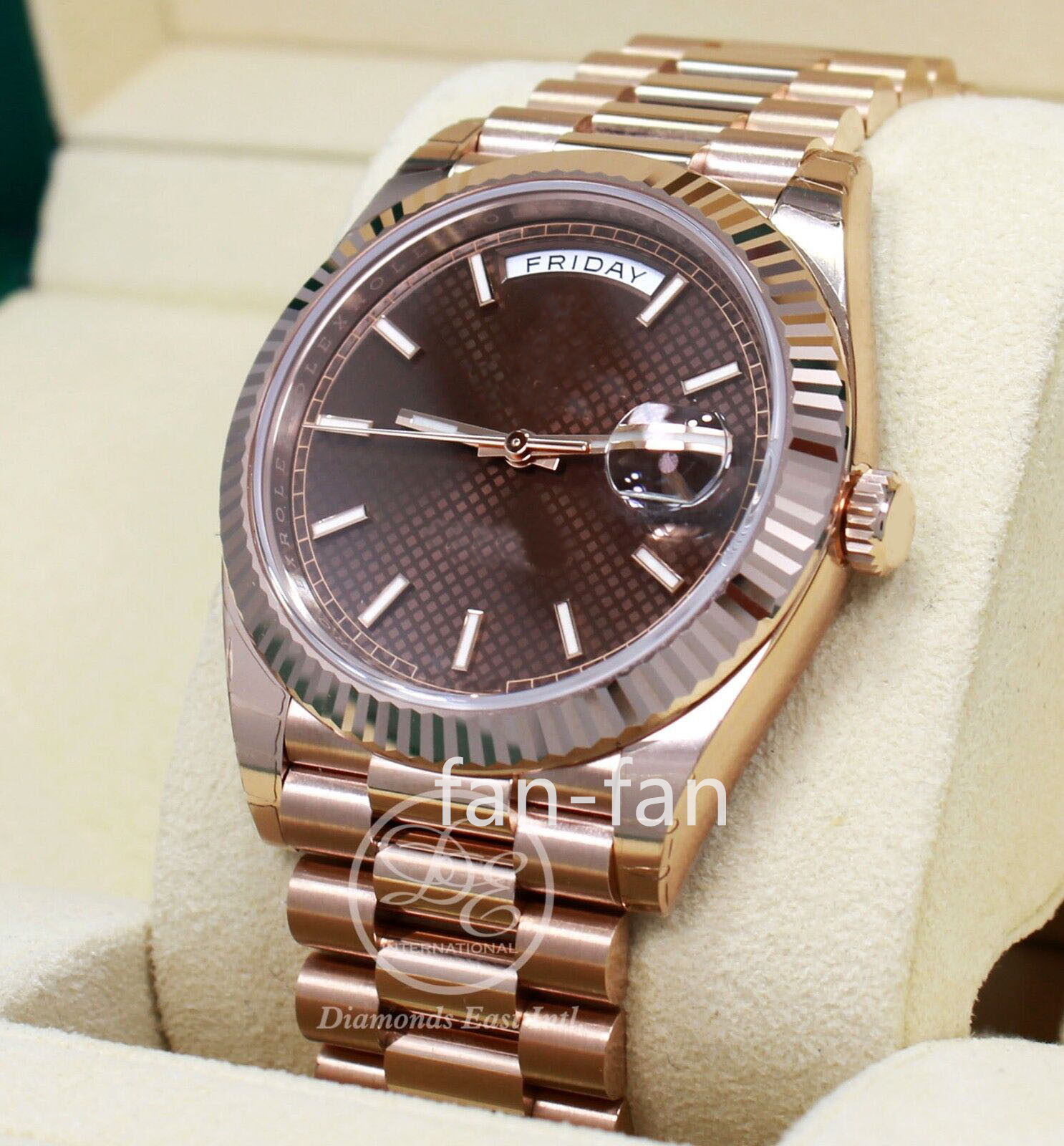 EW Factory 904L Steel Blue Dial Cal.3235 President 40mm Day-Date 228235 18K Rose Gold Chocolate Motif Dial *NEW*, Watch
EW Factory 904L Steel Blue Dial Cal.3235 President 40mm Day-Date 228235 18K Rose Gold Chocolate Motif Dial *NEW*, Watch