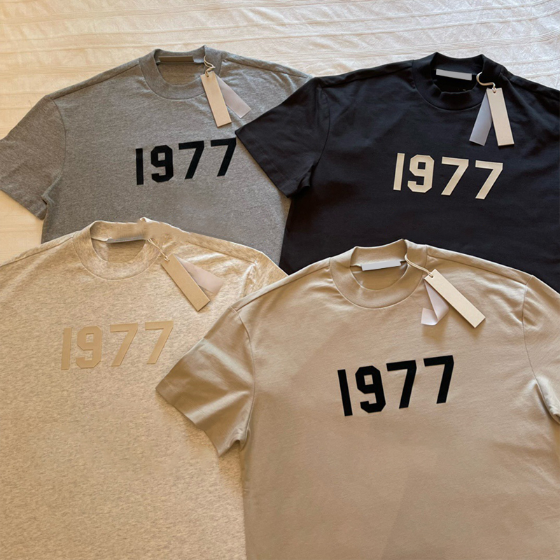 Designer Luxury 1977 essentail Classic T Shirt Mens Womens essen Hip Hop short sleeve Tops quality Summer Breathable High Street Cotton Loose Tees, Customize
Designer Luxury 1977 essentail Classic T Shirt Mens Womens essen Hip Hop short sleeve Tops quality Summer Breathable High Street Cotton Loose Tees, Customize