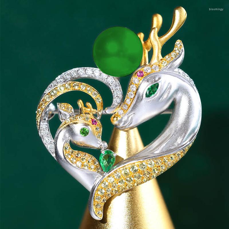 Pendant Necklaces Foydjew Retro French Style Elegant Jewelry Heart Simulation Green Chalcedony Inlaid Reindeer Brooch Two-wear
Pendant Necklaces Foydjew Retro French Style Elegant Jewelry Heart Simulation Green Chalcedony Inlaid Reindeer Brooch Two-wear
