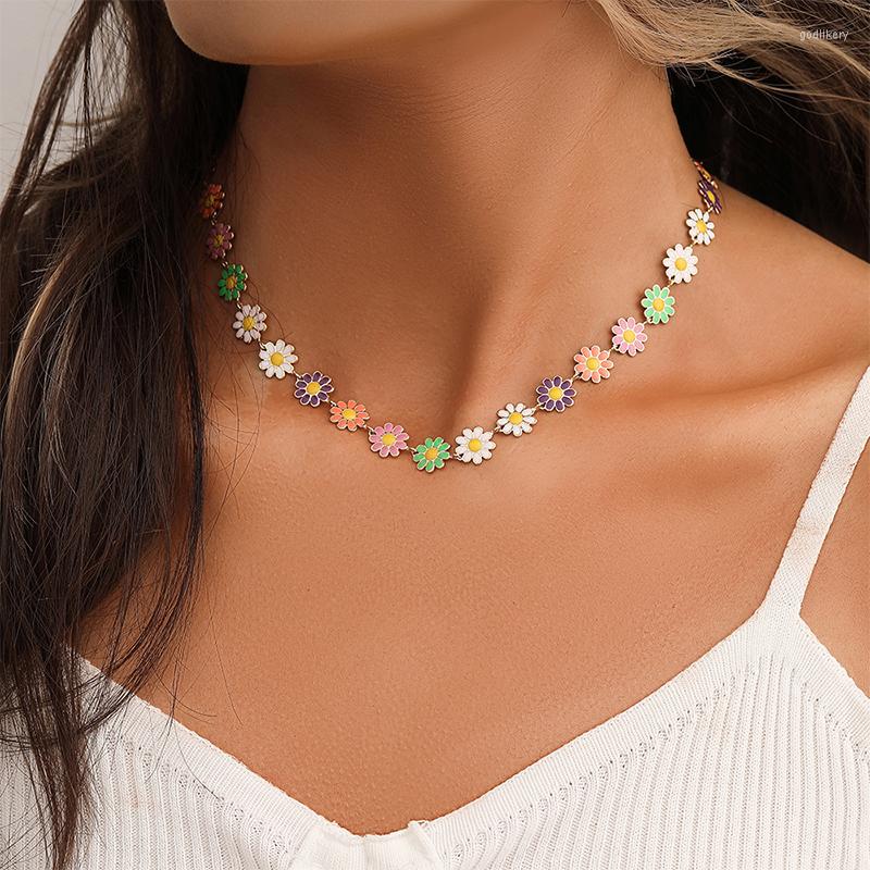 Chains Cute Colorful Dropping Oil Small Daisy Clavicle Necklaces For Women Bohemian Simple Stainless Steel Choker Necklace Jewelry Gift
Chains Cute Colorful Dropping Oil Small Daisy Clavicle Necklaces For Women Bohemian Simple Stainless Steel Choker Necklace Jewelry Gift