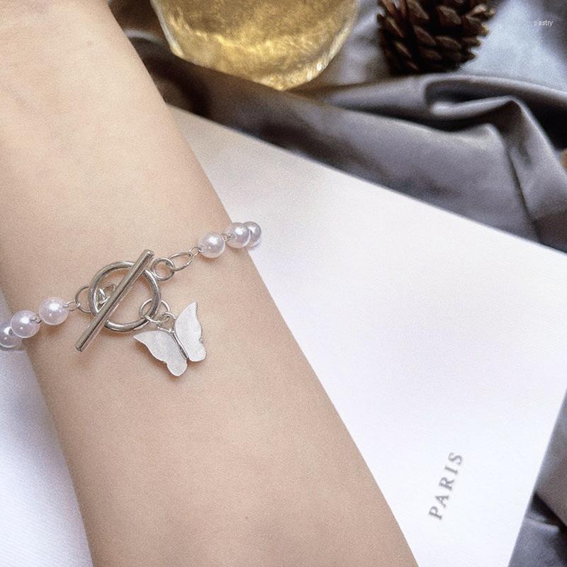 Charm Bracelets Trend Pearl Chain Acrylic Butterfly Pendant For Women Fashion Party Bracelet Jewelry Gifts
Charm Bracelets Trend Pearl Chain Acrylic Butterfly Pendant For Women Fashion Party Bracelet Jewelry Gifts