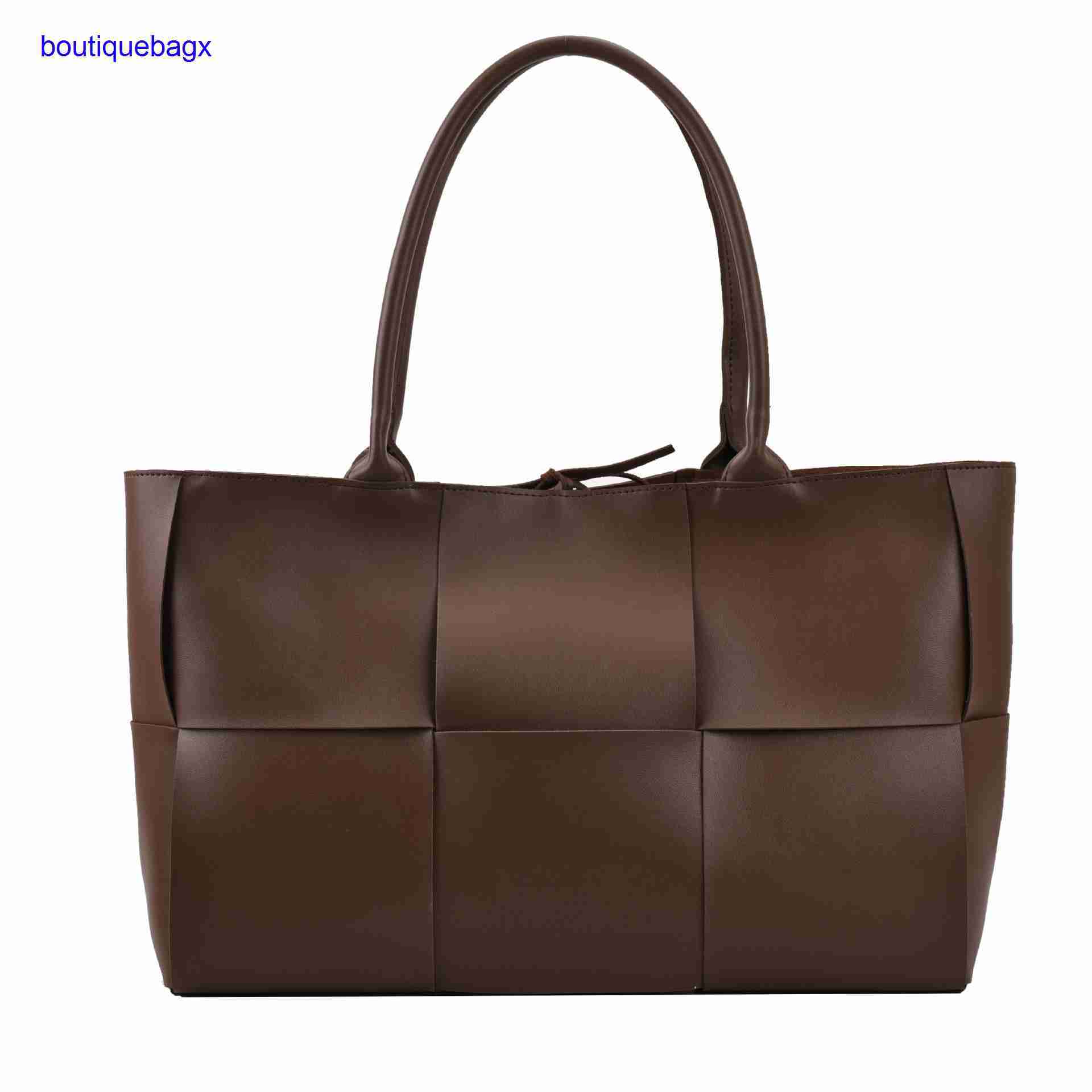 Luxury Bottegss Venetss Arco Evening Bags online store bag female 2023 new Korean textured shoulder Large large capacity woven Tot With logo Y9SN, Black5
Luxury Bottegss Venetss Arco Evening Bags online store bag female 2023 new Korean textured shoulder Large large capacity woven Tot With logo Y9SN, Black5