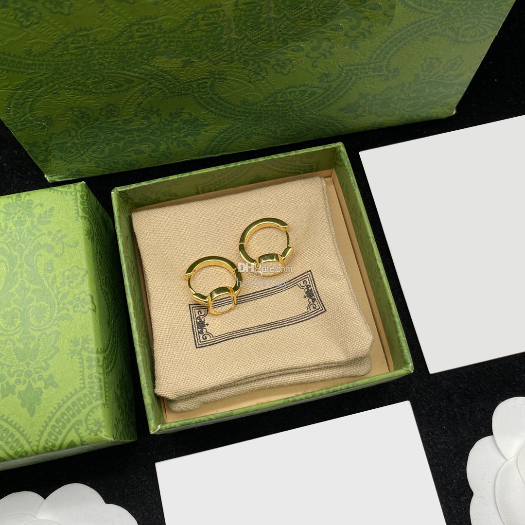2023-Fashion Gold Interlocking Letter Stud Embossed Stamps Eardrops Women Simple Eardrops With Box
2023-Fashion Gold Interlocking Letter Stud Embossed Stamps Eardrops Women Simple Eardrops With Box