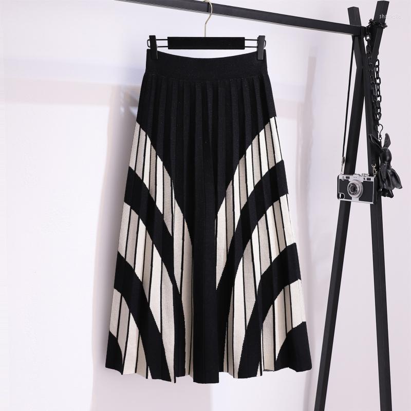 Skirts -4XL Plus Size Patchwork Knitted Pleated Skirt Autumn Winter Elastic High Waist A-Line Long Casual Office Lady Chic I187, Black
Skirts -4XL Plus Size Patchwork Knitted Pleated Skirt Autumn Winter Elastic High Waist A-Line Long Casual Office Lady Chic I187, Black