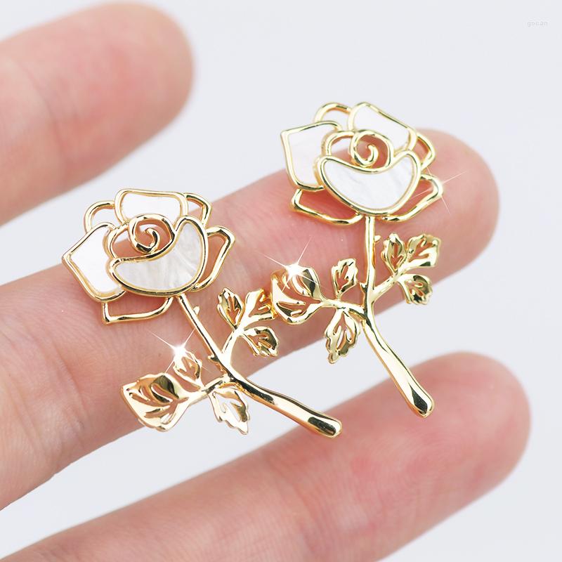 Hoop Earrings Modern French Romantic Female Hollow Out Rose Flower Fashion Necklace Exquisite Temperament Light Luxury Jewelry Suit
Hoop Earrings Modern French Romantic Female Hollow Out Rose Flower Fashion Necklace Exquisite Temperament Light Luxury Jewelry Suit