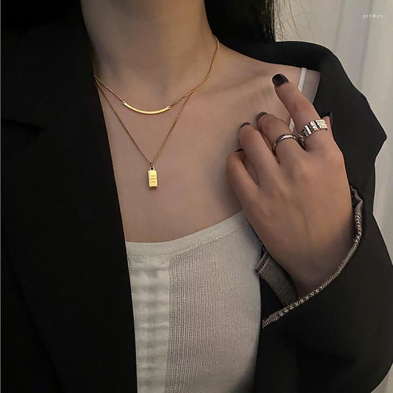 Pendant Necklaces Ladies Geometric Niche Design Sense Light Luxury Titanium Steel Clavicle Chain Small Square Necklace Holiday GiftPendant
Pendant Necklaces Ladies Geometric Niche Design Sense Light Luxury Titanium Steel Clavicle Chain Small Square Necklace Holiday GiftPendant