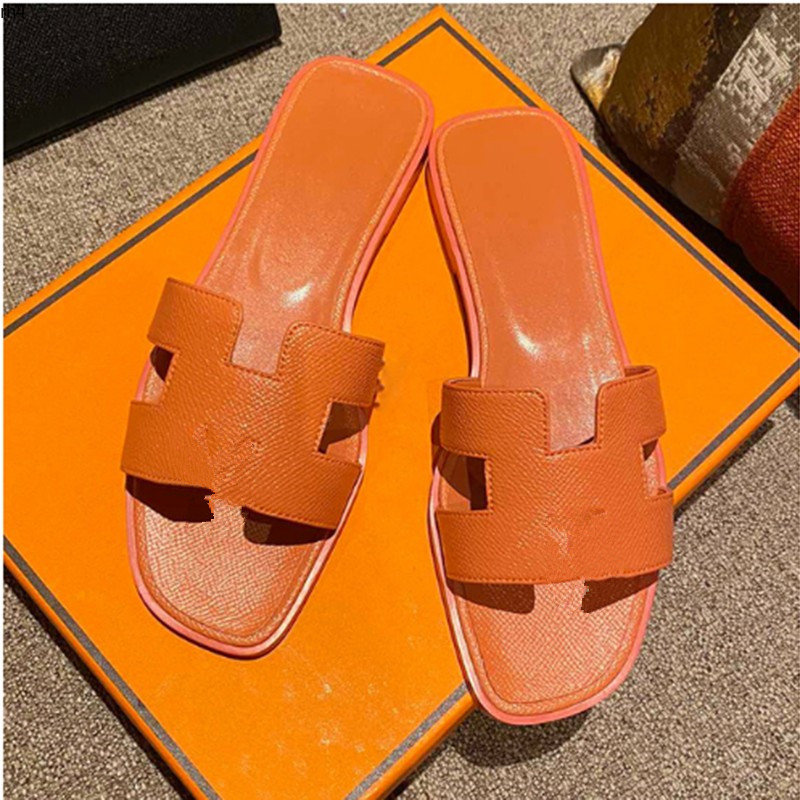 2023 Designer Slippers Classic Flat Slides Fashion Women Sandals Fashion Leather Slide Summer Beach Sandal Red Yellow Cartoon Slipper With B MKJKMJ rh40000001
2023 Designer Slippers Classic Flat Slides Fashion Women Sandals Fashion Leather Slide Summer Beach Sandal Red Yellow Cartoon Slipper With B MKJKMJ rh40000001