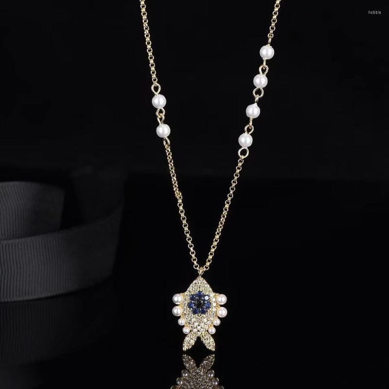 Pendant Necklaces Ladies Lucky Fish Necklace Chain With Pearl Clavicle Fun Design Personality Trend Ins Female's Gift
Pendant Necklaces Ladies Lucky Fish Necklace Chain With Pearl Clavicle Fun Design Personality Trend Ins Female's Gift