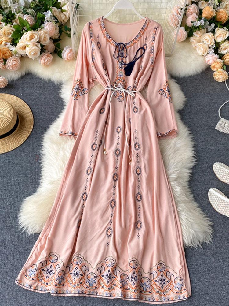 Casual Dresses Bohemian Women Linen Dress Ethnic Style Long White Summer Embroidery Flower O-neck Lacing Waist Holiday Boho Pink, Blue
Casual Dresses Bohemian Women Linen Dress Ethnic Style Long White Summer Embroidery Flower O-neck Lacing Waist Holiday Boho Pink, Blue