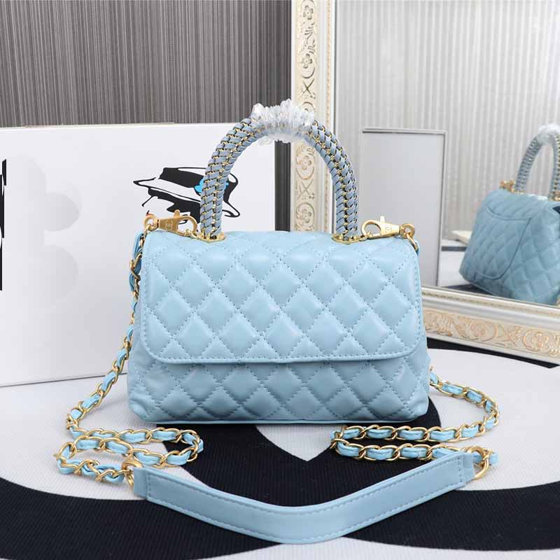 5A tote bag Designer women's handbag leather One shoulder crossbody bag Classic chain wallet Large capacity metal luxury women's clutch Travel bag 22x14x9 cm, White
5A tote bag Designer women's handbag leather One shoulder crossbody bag Classic chain wallet Large capacity metal luxury women's clutch Travel bag 22x14x9 cm, White