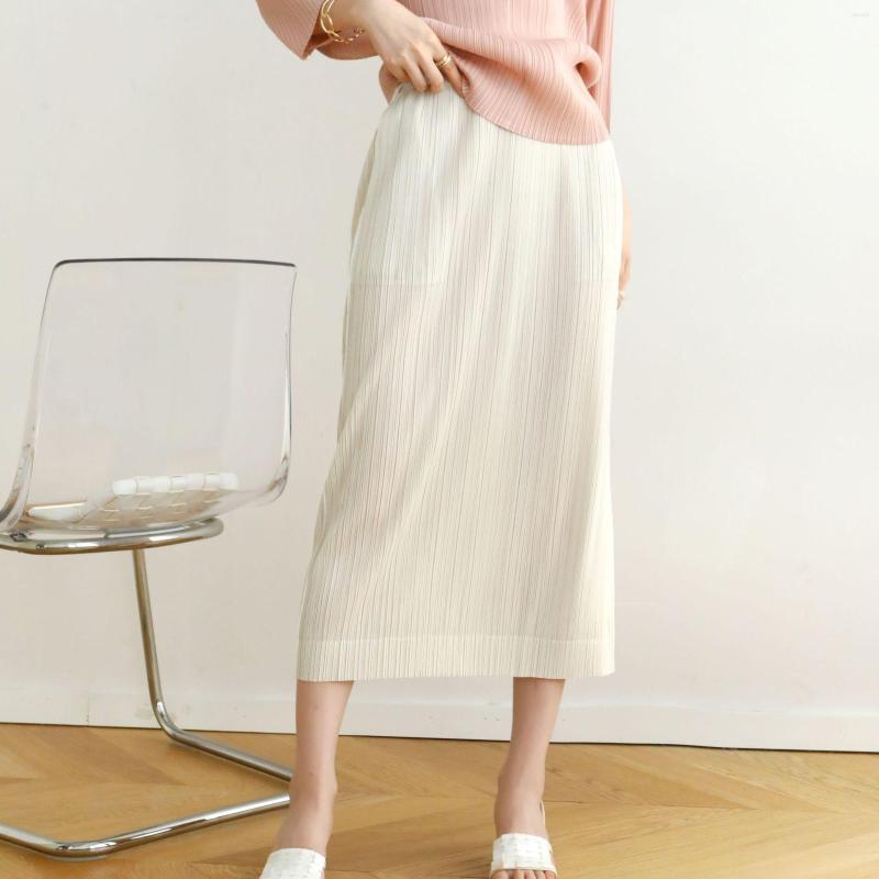 Skirts 2023 Spring And Summer Pleated Slimming Mid-waist Side Slit Mid-length Half Skirt Solid Color High Elastic Casual Pleats, Black
Skirts 2023 Spring And Summer Pleated Slimming Mid-waist Side Slit Mid-length Half Skirt Solid Color High Elastic Casual Pleats, Black