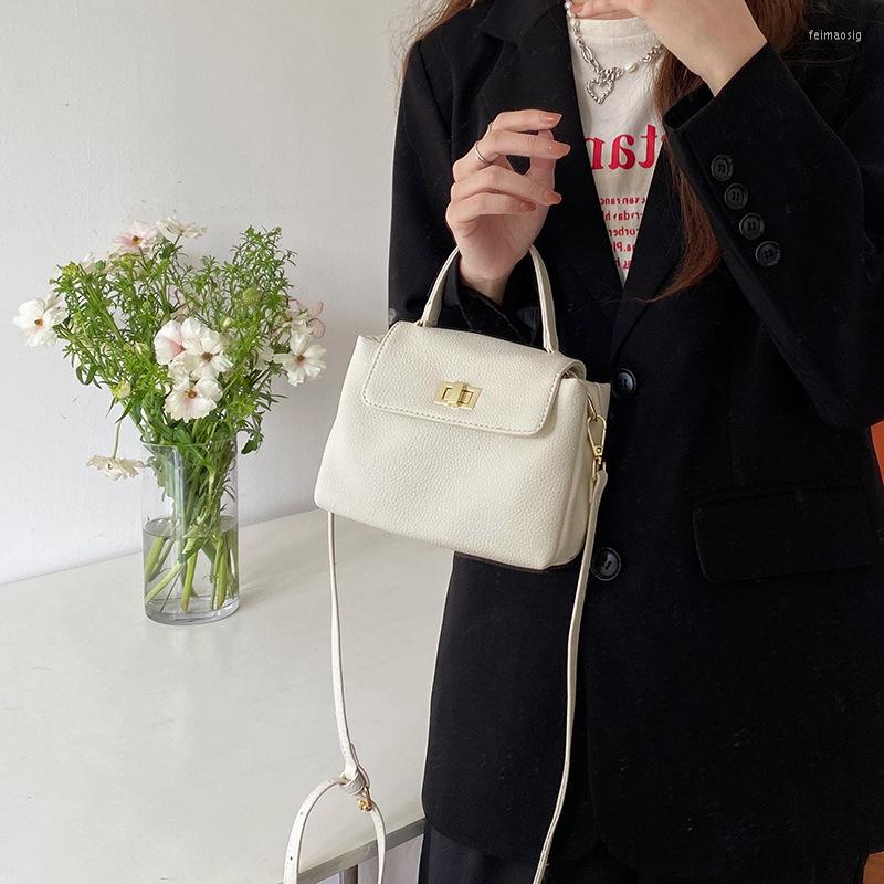 Evening Bags Women's Portable Small Square Bag 2023 Niche Design Mobile Phone Fashion Versatile Shoulder Messenger, Brown
Evening Bags Women's Portable Small Square Bag 2023 Niche Design Mobile Phone Fashion Versatile Shoulder Messenger, Brown