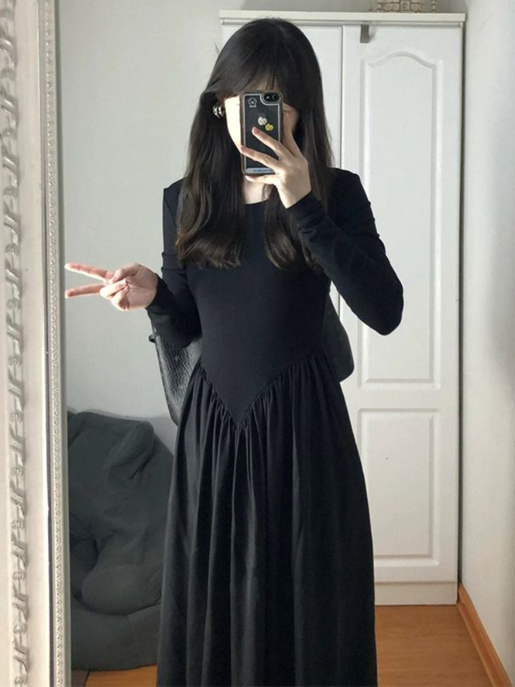 Casual Dresses Maxi Black Long Sleeve Dresses for Women Autumn Vestido De Mujer Solid Minimalist Folds Empire Korean Fashion Style Stylish 230313