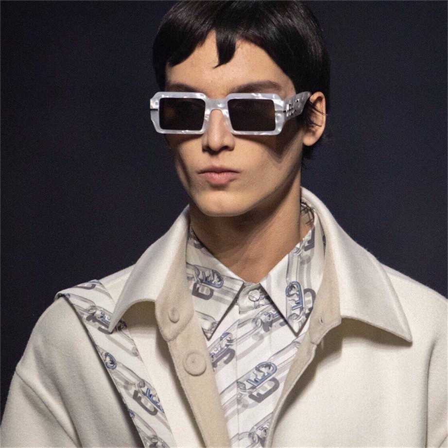 Sunglasses 2023 new F ins same hip hop trendsetter street shot square star net Red f0434
Sunglasses 2023 new F ins same hip hop trendsetter street shot square star net Red f0434