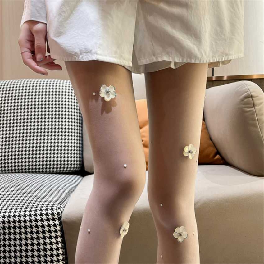 New flower pearl milky white silk stockings arbitrary cut pantyhose pure sweet cool Lolita LO Niang summer thin socks, Beige bow
New flower pearl milky white silk stockings arbitrary cut pantyhose pure sweet cool Lolita LO Niang summer thin socks, Beige bow