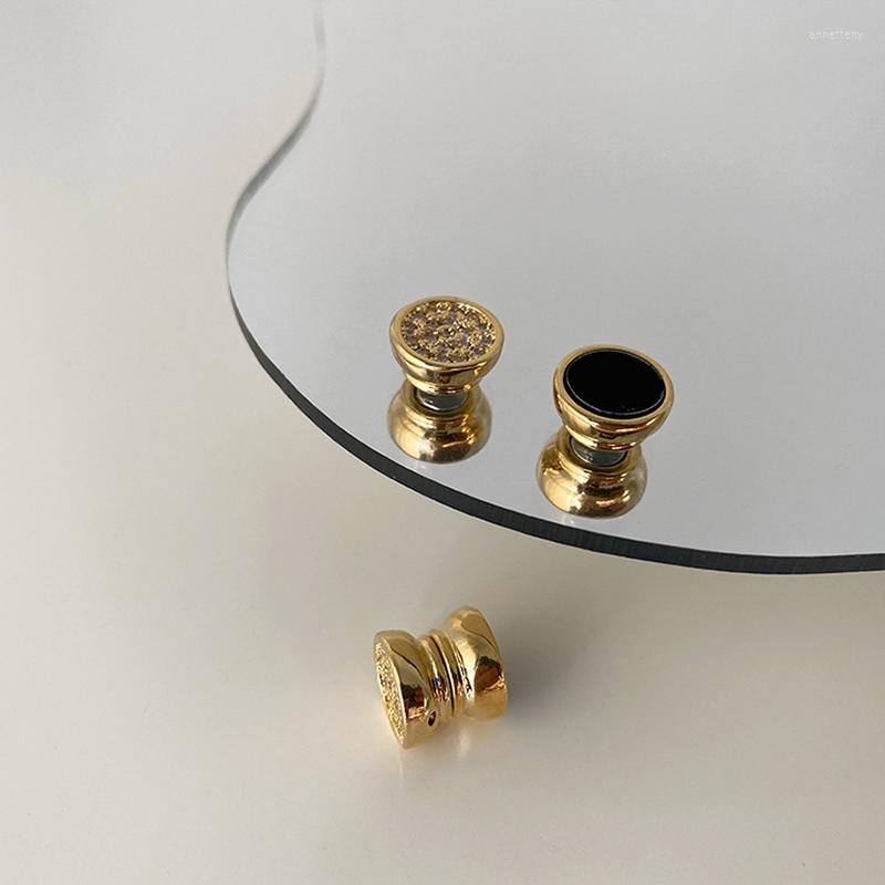 Backs Earrings Chic Gold Double Parts Magnetic Earcuff Crystal Ear Cuff Geometric Round Magnet Clip On For Women Fake Piercing Jewelry
Backs Earrings Chic Gold Double Parts Magnetic Earcuff Crystal Ear Cuff Geometric Round Magnet Clip On For Women Fake Piercing Jewelry