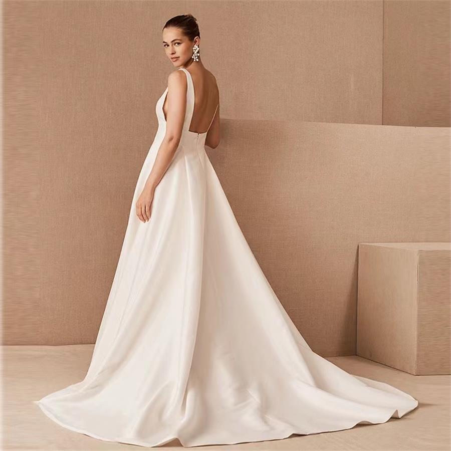 Premium satin light wedding dress summer new bride outdoor wedding church v-neck double shoulder minimalist GT5093, White
Premium satin light wedding dress summer new bride outdoor wedding church v-neck double shoulder minimalist GT5093, White