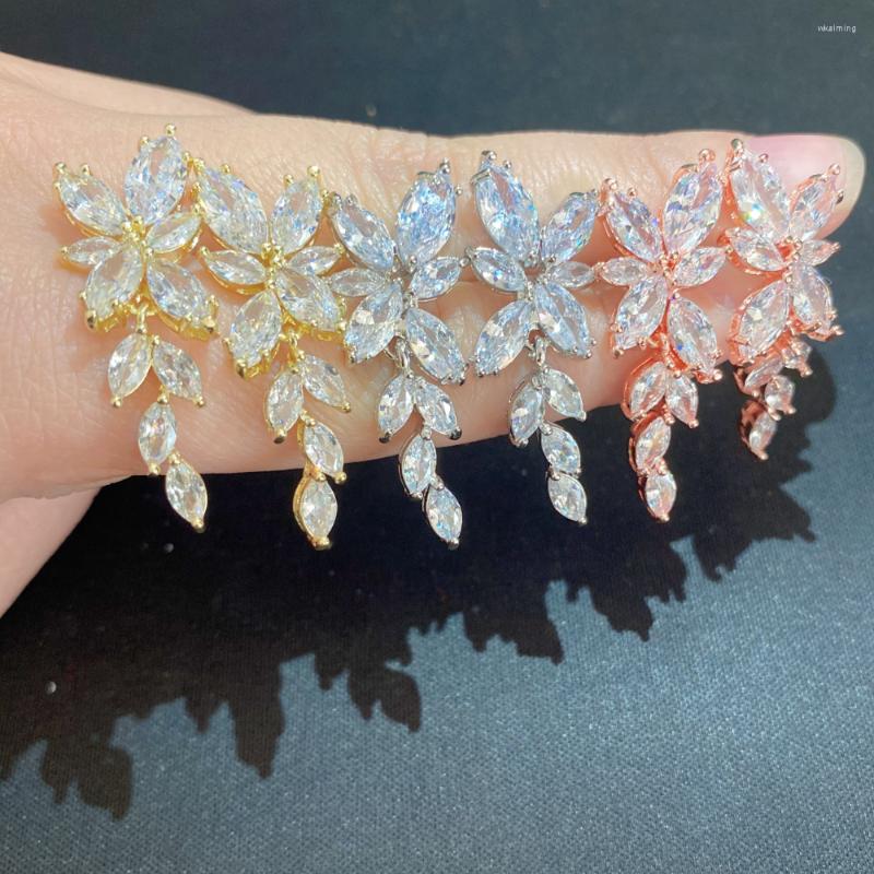 Dangle Earrings AMC Asymmetrical Marquise Cut Flower Zirconia Crystal Long Drop For Women Shiny Leaf CZ Stone Bridal Wedding Jewelry
Dangle Earrings AMC Asymmetrical Marquise Cut Flower Zirconia Crystal Long Drop For Women Shiny Leaf CZ Stone Bridal Wedding Jewelry
