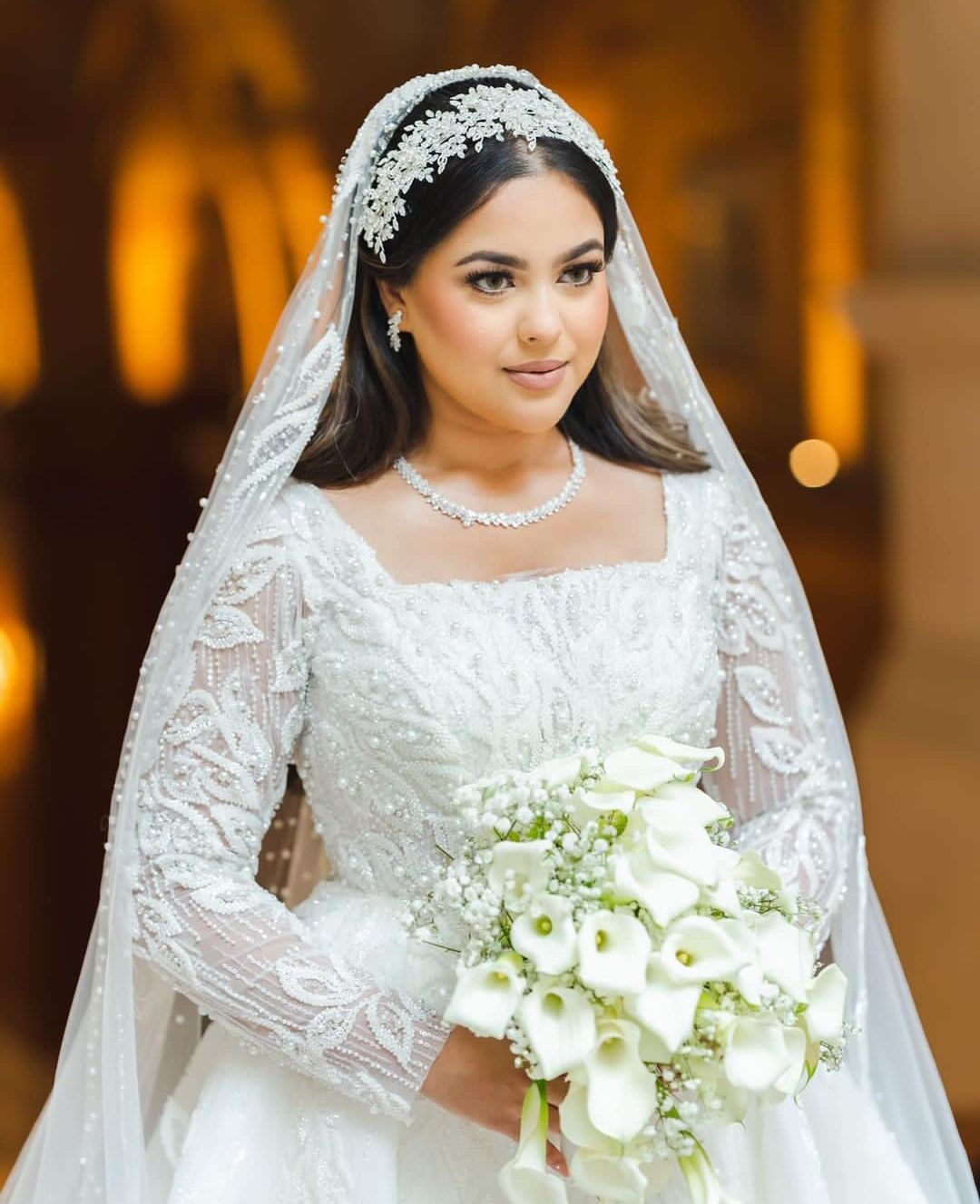 Luxury Mermaid Wedding Dresses Long Sleeves Bateau 3D Lace Hollow Beaded Sequins Appliques Detachable Train Pearls Bridal Gowns Plus Size Vestido de n