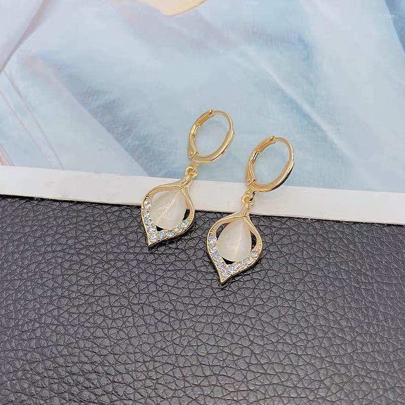 Dangle Earrings Exquisite Opal Crystal Leaf Water Drop For Women Gold Color Alloy Fashion Jewelry Wholesale
Dangle Earrings Exquisite Opal Crystal Leaf Water Drop For Women Gold Color Alloy Fashion Jewelry Wholesale