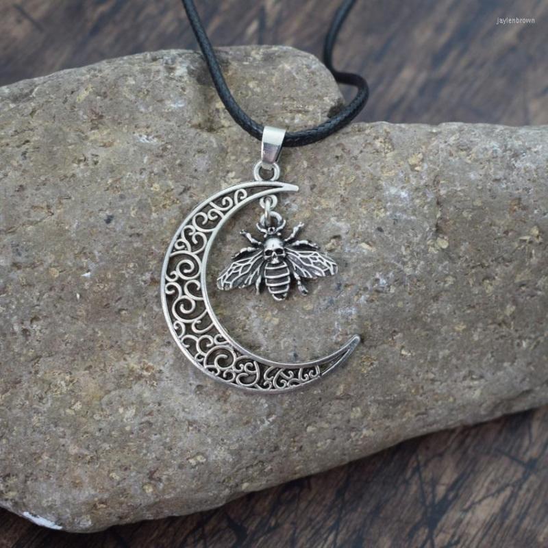 Pendant Necklaces 12pcs Wiccan Crescent Moon Dead Head Moth Butterfly Necklace Witchcraft Jewelry For Women
Pendant Necklaces 12pcs Wiccan Crescent Moon Dead Head Moth Butterfly Necklace Witchcraft Jewelry For Women