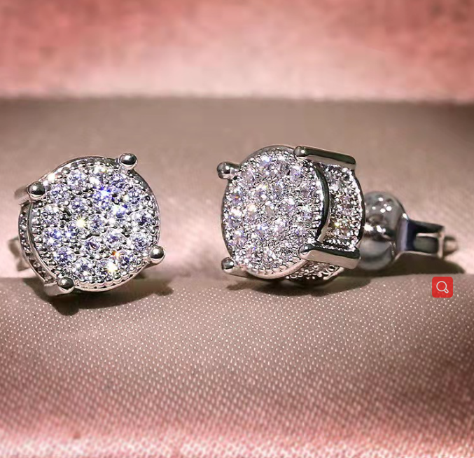 Wholesale Four-Claw round Micro Rhinestone Stud Earrings Simple Fashion European and American Ear Rings
Wholesale Four-Claw round Micro Rhinestone Stud Earrings Simple Fashion European and American Ear Rings
