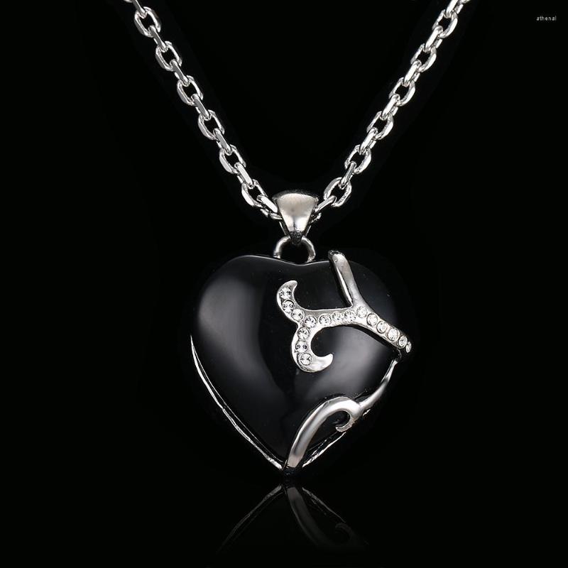Pendant Necklaces Emmaya 1PCS Fashion Jewelry 5 Colors Choker Black Crystal Heart Punk Gothic Statement Collares For Women
Pendant Necklaces Emmaya 1PCS Fashion Jewelry 5 Colors Choker Black Crystal Heart Punk Gothic Statement Collares For Women