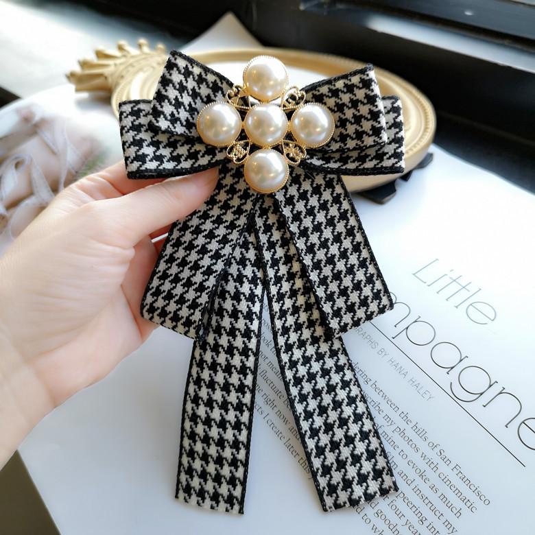 Brooches Pins Retro Handmade Fabric Bowtie For Women Big Bow Tie Pearl Lapel Fashion Jewelry Shirt Collar Clothing Accessories
Brooches Pins Retro Handmade Fabric Bowtie For Women Big Bow Tie Pearl Lapel Fashion Jewelry Shirt Collar Clothing Accessories