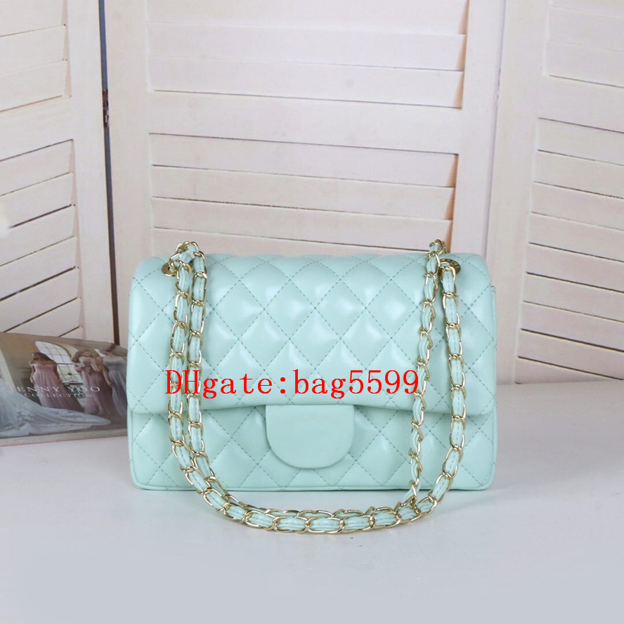 Fashion Women Luxurys Crossbody Bag Classical Designer Messenger Lady Cross Body Bags Handbag Female Tote Satchel Purse Black Gold Chain Leather, Dustproof bag
Fashion Women Luxurys Crossbody Bag Classical Designer Messenger Lady Cross Body Bags Handbag Female Tote Satchel Purse Black Gold Chain Leather, Dustproof bag
