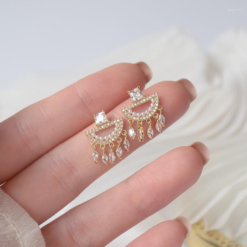 Stud Earrings Ins 14K Real Gold S Needle Geometric Temperament Tassel For Women Cubic Zircon ZC
Stud Earrings Ins 14K Real Gold S Needle Geometric Temperament Tassel For Women Cubic Zircon ZC