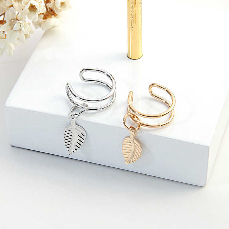 Dangle Chandelier Japan And South Korea Fashion Joker Minimalist Metal Leaf U-shaped Ear Clip Student Earrings Fake Earrings Female G230313
Dangle Chandelier Japan And South Korea Fashion Joker Minimalist Metal Leaf U-shaped Ear Clip Student Earrings Fake Earrings Female G230313