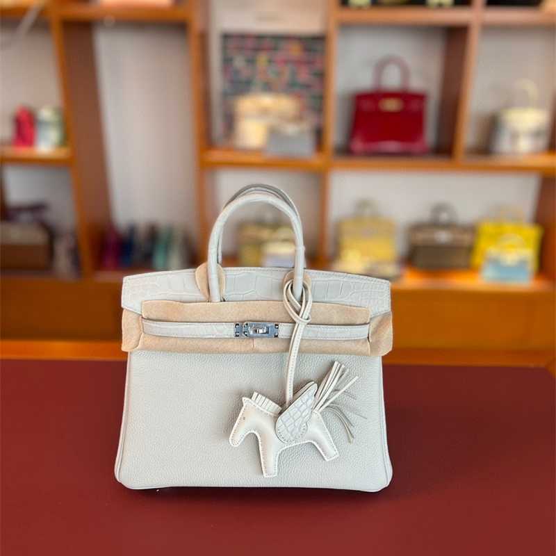 designer women handbag birkin Silver buckle bags 8L glacier white crocodile skin touch match togo25 full hand sewn portable women's bag deposit, Sky blue
designer women handbag birkin Silver buckle bags 8L glacier white crocodile skin touch match togo25 full hand sewn portable women's bag deposit, Sky blue