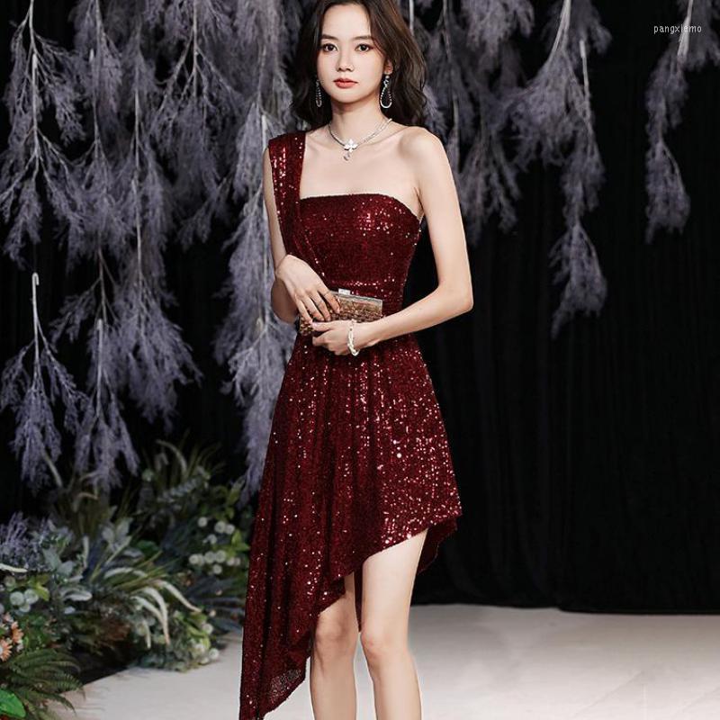 Ethnic Clothing Bling Burgundy Women Bride Wedding Dress Sexy Off Shoulder Short Evening Party Elegant Qipao Lady Celebrity Banquet
Ethnic Clothing Bling Burgundy Women Bride Wedding Dress Sexy Off Shoulder Short Evening Party Elegant Qipao Lady Celebrity Banquet