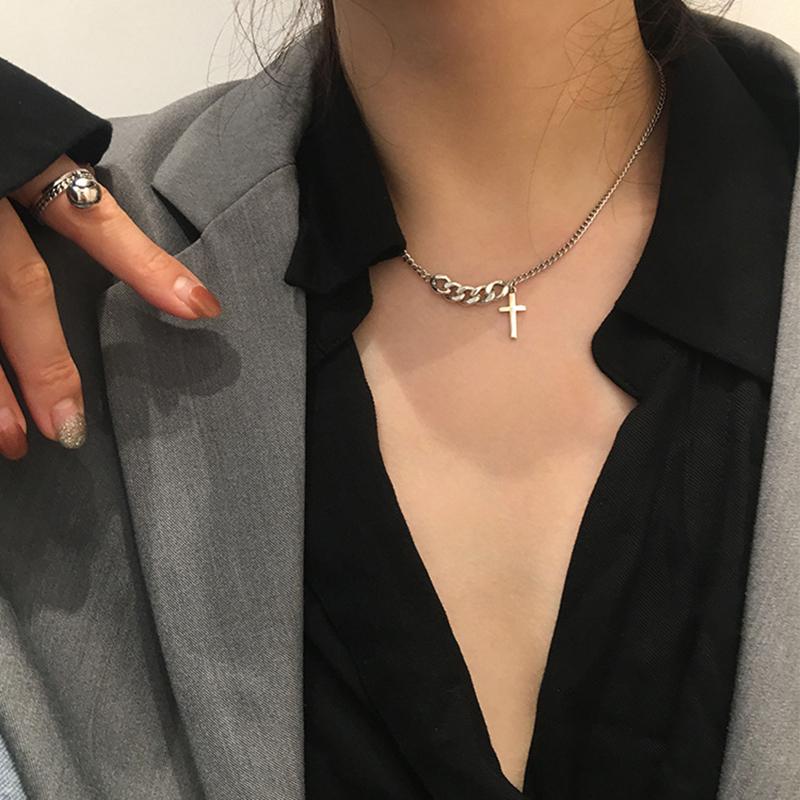 Pendant Necklaces Simple Gold Color Cross Choker Necklace For Women Thick Stainless Steel Chain Short Summer Jewelry Collar
Pendant Necklaces Simple Gold Color Cross Choker Necklace For Women Thick Stainless Steel Chain Short Summer Jewelry Collar