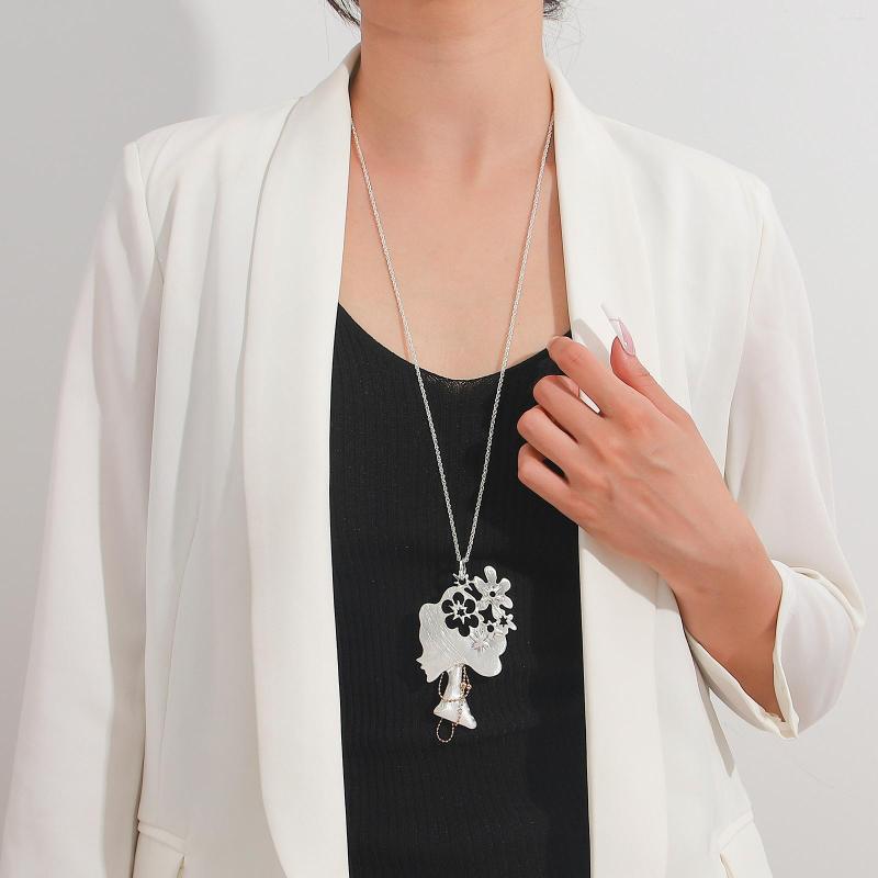 Pendant Necklaces ALLYES Vintage Elegant Beauty Head With Flowers Suspension Collares For Women Boho Long Chain Necklace Charm Jewelry
Pendant Necklaces ALLYES Vintage Elegant Beauty Head With Flowers Suspension Collares For Women Boho Long Chain Necklace Charm Jewelry
