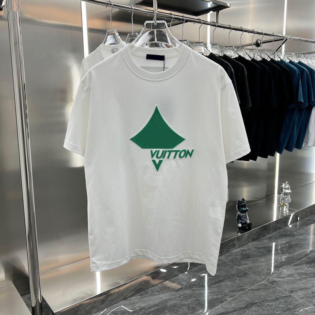 Mens Designers T Shirt Man Womens tshirts Designer With Letters embroid Short Sleeves Summer Shirts Men Loose Tees
Mens Designers T Shirt Man Womens tshirts Designer With Letters embroid Short Sleeves Summer Shirts Men Loose Tees