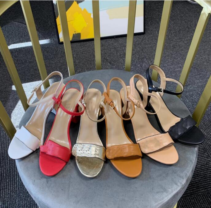 Classic High Heel Sandals Women sexy Open Toe Thick Metallic Laminate Leather Middle heel Sandal Fashion Designer Beach Wedding Office Shoes logo 7.5cm With Box
Classic High Heel Sandals Women sexy Open Toe Thick Metallic Laminate Leather Middle heel Sandal Fashion Designer Beach Wedding Office Shoes logo 7.5cm With Box