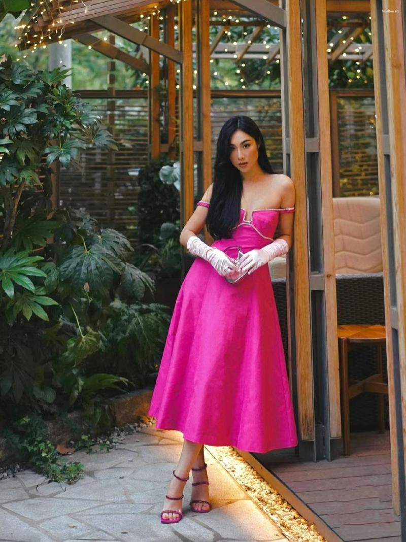 Casual Dresses 2023 Romantic Pink Slash Neck Rhinestone Trim Women Sexy Wedding A-line Midi Dress, Fuchsia
Casual Dresses 2023 Romantic Pink Slash Neck Rhinestone Trim Women Sexy Wedding A-line Midi Dress, Fuchsia