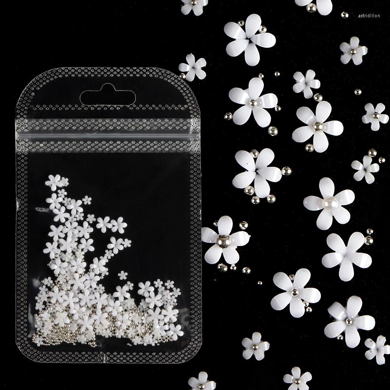 Nail Art Decorations White Five-Petal Flower Decoration Acrylic Rhinestones Small Jewelry Accessories For DIY Manicure Design
Nail Art Decorations White Five-Petal Flower Decoration Acrylic Rhinestones Small Jewelry Accessories For DIY Manicure Design