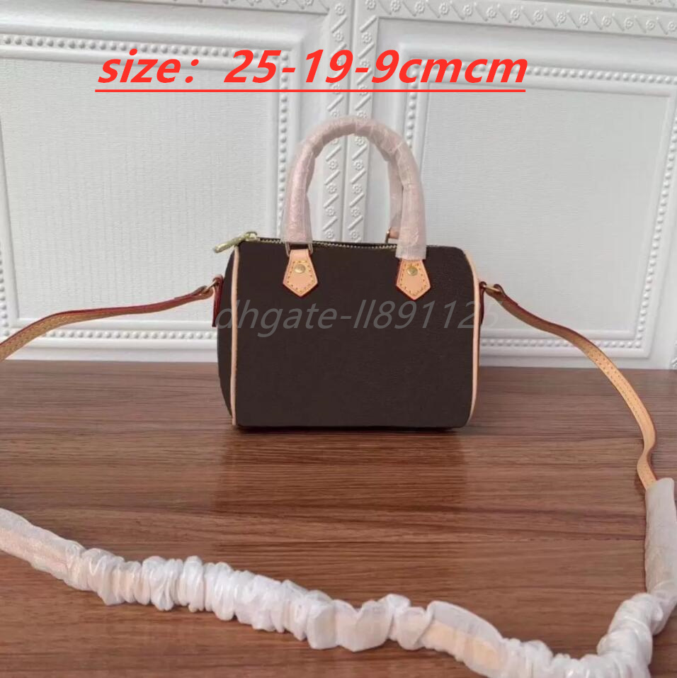 Top quality Hot highest quality designer bags handbags shoulder bag messenger Shopping bag pockets Cosmetic Bags crossbody mini bags free shipping m-61252, Original box
Top quality Hot highest quality designer bags handbags shoulder bag messenger Shopping bag pockets Cosmetic Bags crossbody mini bags free shipping m-61252, Original box
