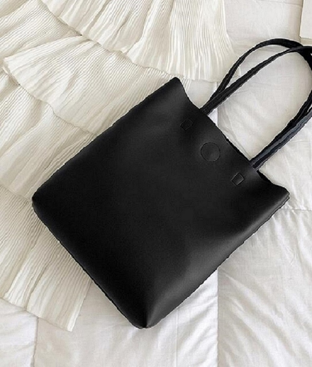 classic handbag Leather design shoulder crossbody package luxury brand designer bags shopping tote M58913 dsklgnjdfklnhgbfd, Black big logo
classic handbag Leather design shoulder crossbody package luxury brand designer bags shopping tote M58913 dsklgnjdfklnhgbfd, Black big logo