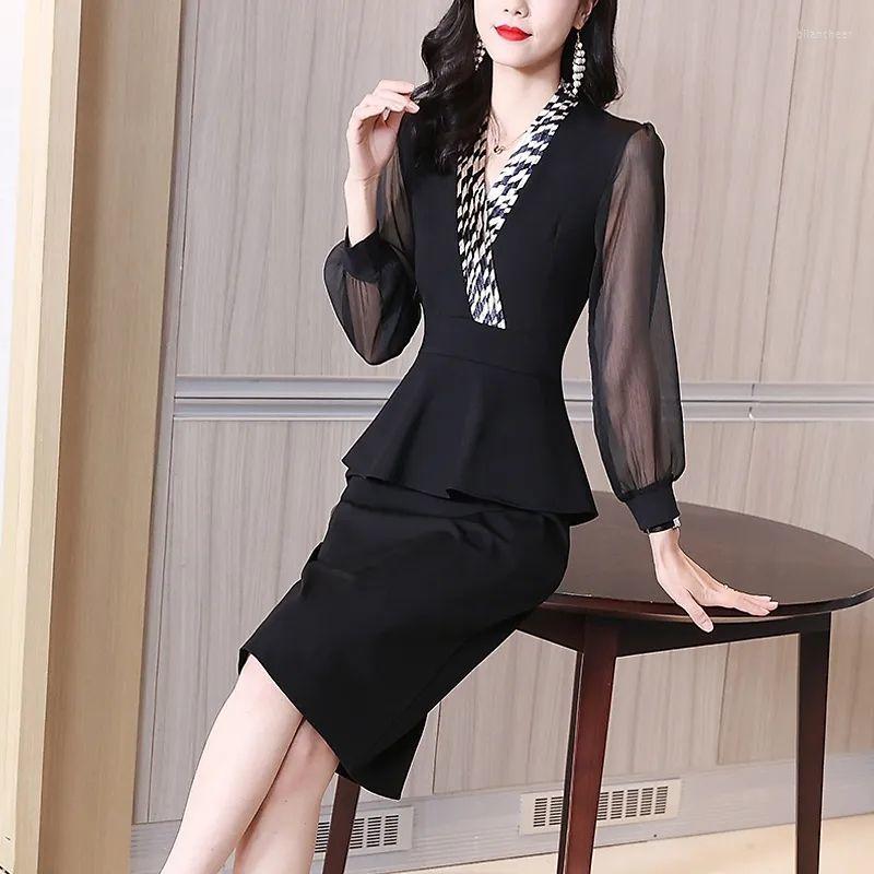 Casual Dresses Fake Two-piece Set Black Chiffon A-line Dress V-neck Long Sleeve Elegant Spring Summer Korean Style Office Lady Clothing
Casual Dresses Fake Two-piece Set Black Chiffon A-line Dress V-neck Long Sleeve Elegant Spring Summer Korean Style Office Lady Clothing