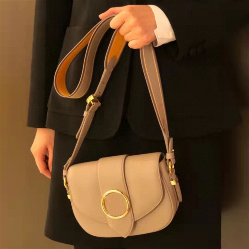 Luxurys Designer bags Crossbodys Women Bags Handbag 2023 Messenger Oxidizing Leather Elegant Shoulder HandBags Crossbody bag
Luxurys Designer bags Crossbodys Women Bags Handbag 2023 Messenger Oxidizing Leather Elegant Shoulder HandBags Crossbody bag