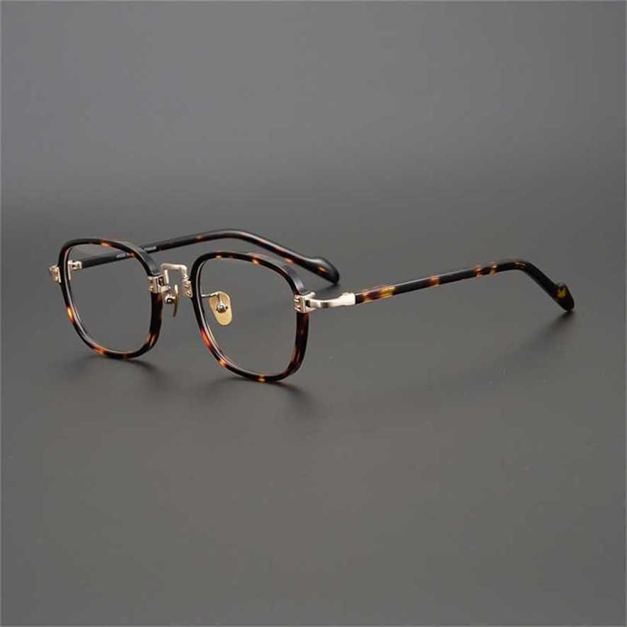 Sunglasses 2023 new Japanese hand-made private collection of gold plate glasses frame designer box can be equipped with high myopia
Sunglasses 2023 new Japanese hand-made private collection of gold plate glasses frame designer box can be equipped with high myopia