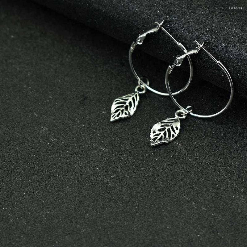 Dangle Earrings Simple Silver Color Leaf Drop For Women Korean Jewelry Big Round Circle Earings Fashion Accessories 
Dangle Earrings Simple Silver Color Leaf Drop For Women Korean Jewelry Big Round Circle Earings Fashion Accessories