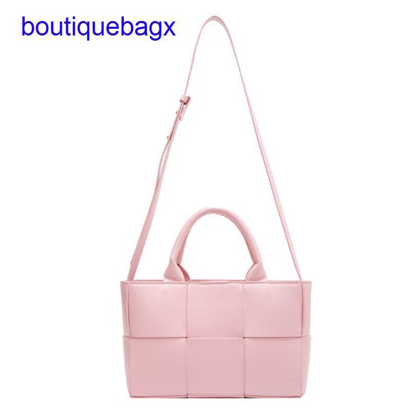 Luxury Bottegss Venetss Arco Evening Bags online store Korean Large bag style women's 2023 textured new shoulder large capacity wo With logo 4LBJ, Black7
Luxury Bottegss Venetss Arco Evening Bags online store Korean Large bag style women's 2023 textured new shoulder large capacity wo With logo 4LBJ, Black7