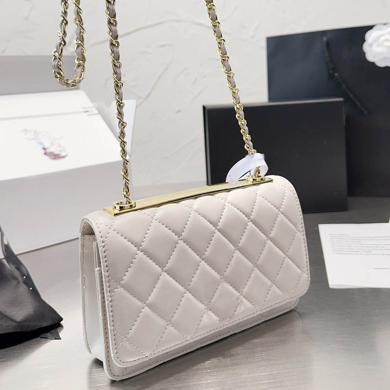 Trend Woc Classic Flap Women Shoulder Bag Metal Letters Leather Quilted Diamond Lattice Retro Crossbody Designer Bag Luxury Handbag Passport Holders Coin Purse 20C, Box
Trend Woc Classic Flap Women Shoulder Bag Metal Letters Leather Quilted Diamond Lattice Retro Crossbody Designer Bag Luxury Handbag Passport Holders Coin Purse 20C, Box