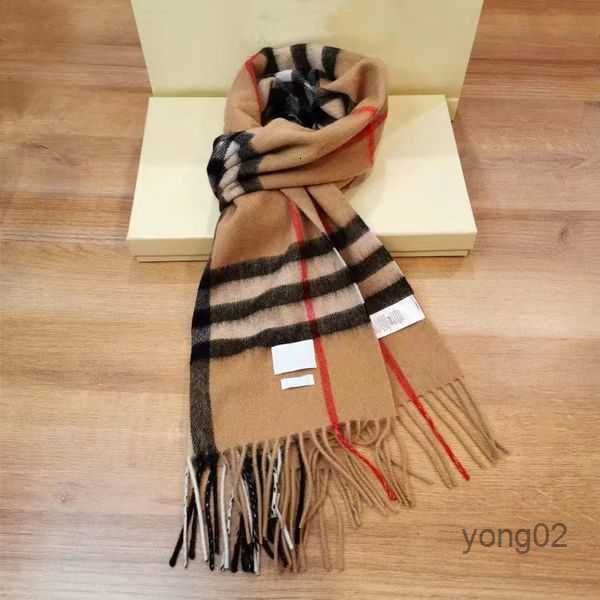 Winter 100% Cashmere Designer Scarf High-grade Soft Thick Fashion Mens Womens Luxury Scarves Neutral Classic Plaid Large CapeNUS8
Winter 100% Cashmere Designer Scarf High-grade Soft Thick Fashion Mens Womens Luxury Scarves Neutral Classic Plaid Large CapeNUS8