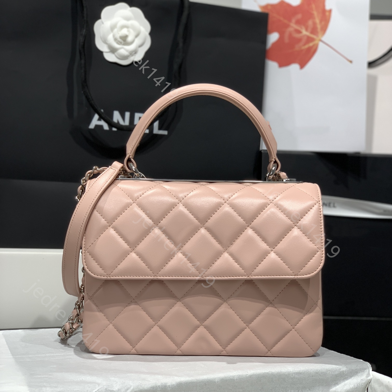 fashion channel bags handbags designer sheepskin tote bag Silver hardware chain Crossbody bags 10A Genuine leather Shoulder bag Diamond Lattice totes purses, #10
fashion channel bags handbags designer sheepskin tote bag Silver hardware chain Crossbody bags 10A Genuine leather Shoulder bag Diamond Lattice totes purses, #10
