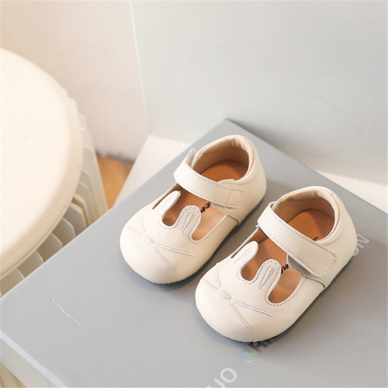 First Walkers Spring Baby Shoes Leather Cute Rabbit Pattern Toddler Girls Princess Shoes Soft Sole Outdoor Tennis Fashion Kids Shoes 230314